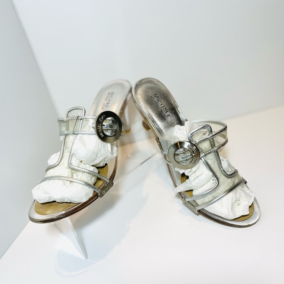 Clear Lucite Heels with Silver Accents - Picture 5 of 7